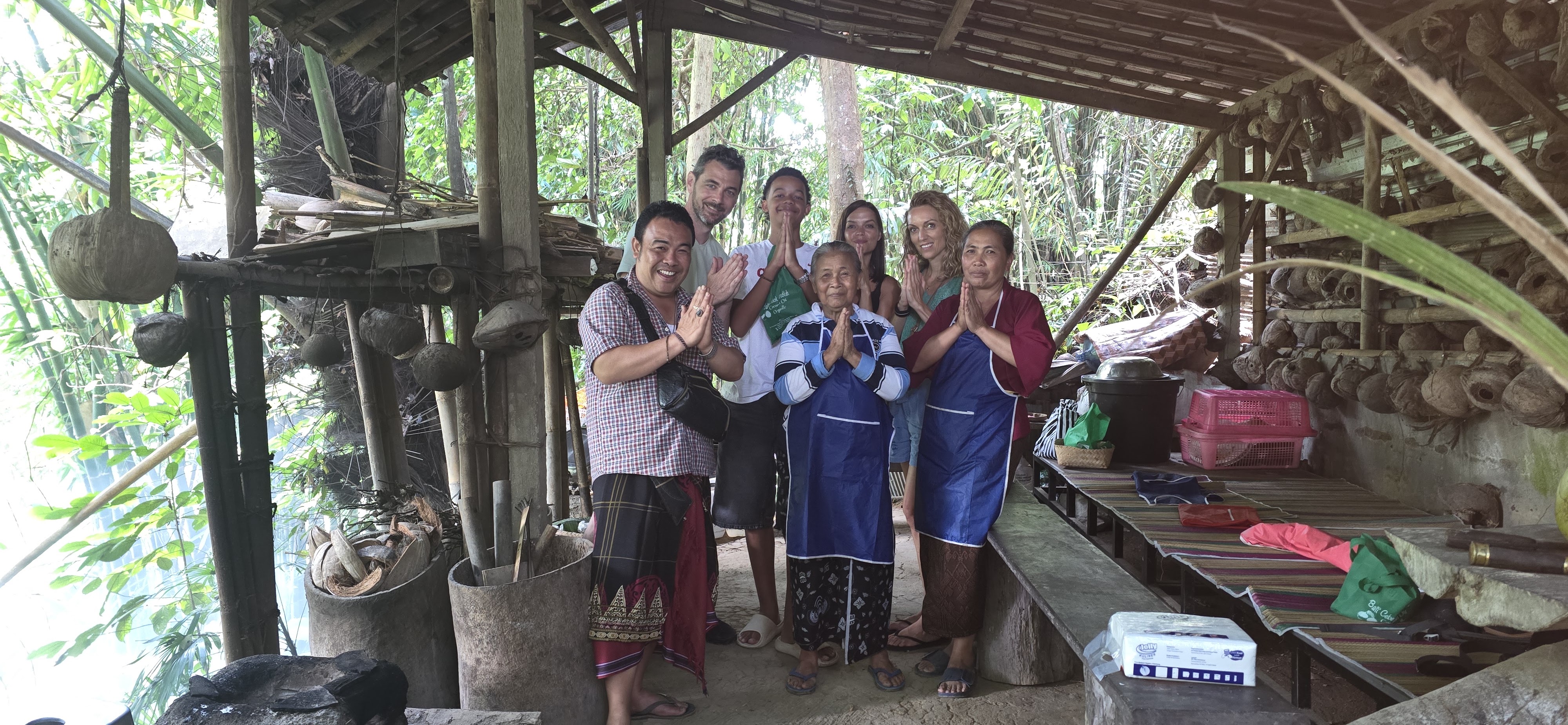 The Bali Cebelok Gesiuh family welcoming guests